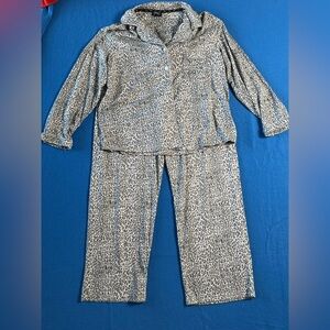 Jones New York 2 Pc Pajama Set Gray Leopard Womens Sz  L